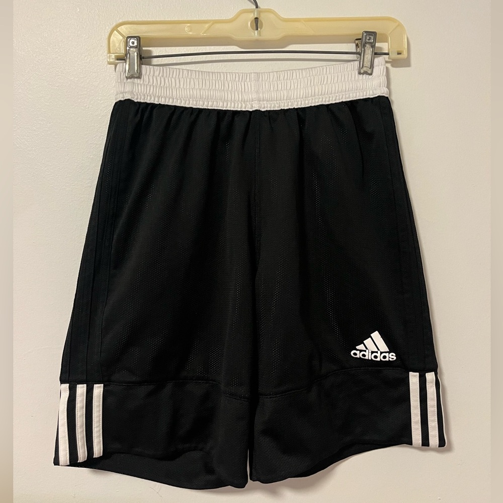Adidas Women’s Black and White Athletic Shorts (Basketball) Size Small